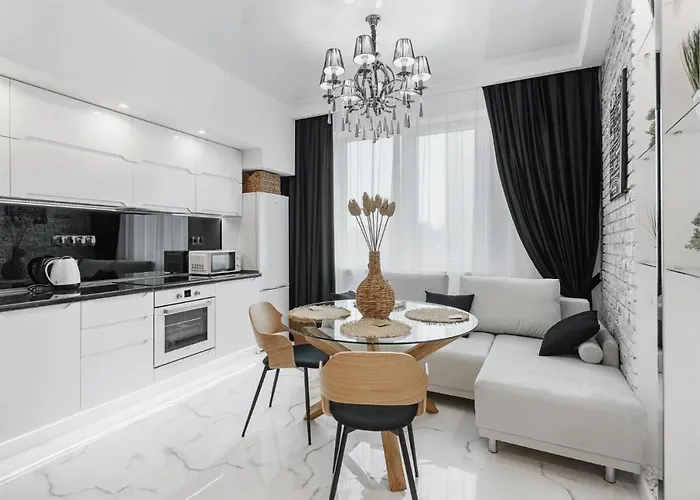 жемчужинка у моря в аркадии Apartment Odesa